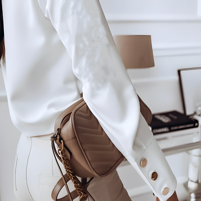 Dames Blouse Met Metalen Gesp