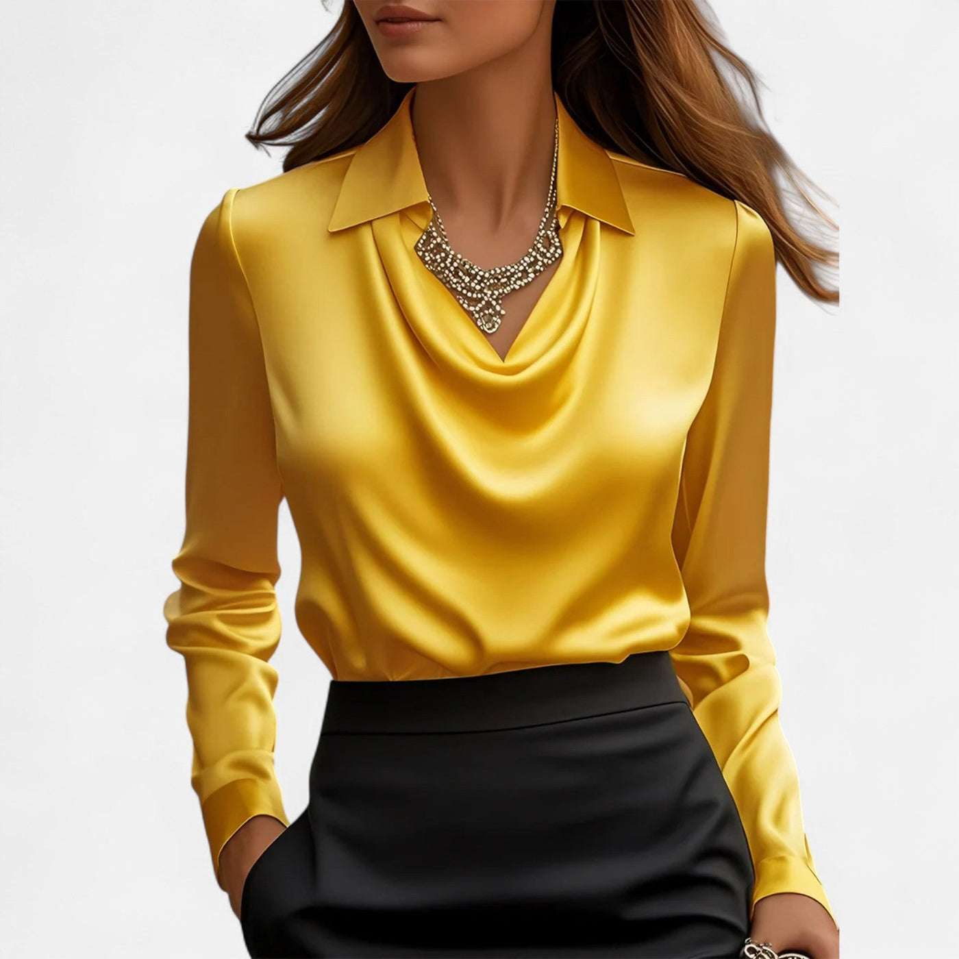 Dames satijnen blouse met drapé halslijn