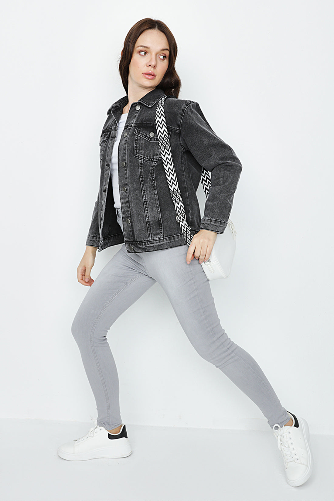 Dames oversized denim jacket washed black